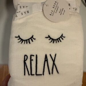 Rae Dunn White Hand Towels Set